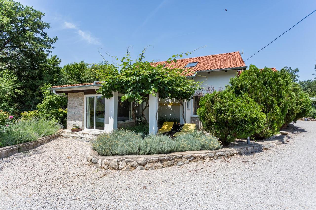 Molnar Resort Apartment Ljiljana Brzac Exterior photo