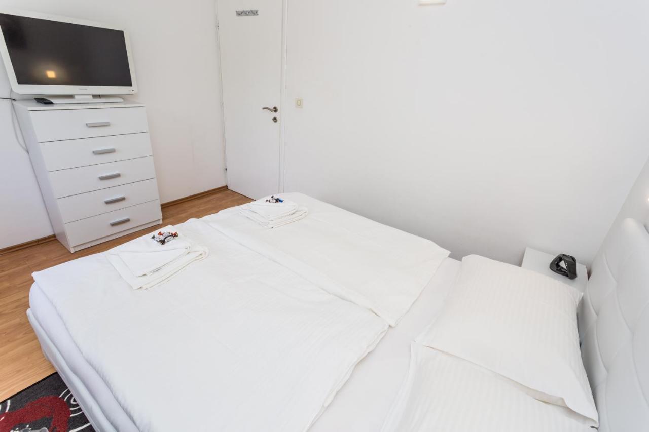 Molnar Resort Apartment Ljiljana Brzac Exterior photo